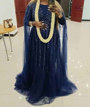 Robe portée une seule fois, style unique