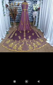 Robes de mariée complètes en vente flash en provenance de Dubaï