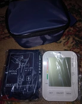 Tensiomètre numérique neuf pour les personnes vulnérables