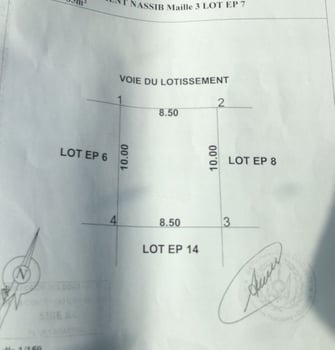 Terrain 170m² avec titre foncier à Cité Nassib, proche école japonaise