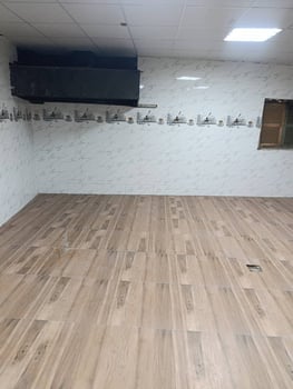 Restaurant à louer avec grande salle climatisée et terrasse à Ambouli