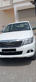 TOYOTA HILUX 2013, HYUNDAI CRETA 2019 , TOYOTA HILUX 20010