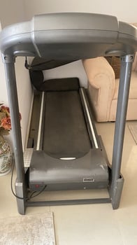 Tapis de sport presque neuf à vendre - prix à débattre