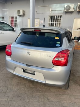 Suzuki Swift 2018, Silver, full option, climatisation fonctionnelle