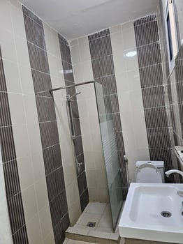 Maison F4 neuve avec parking et terrasse à Hodan 2