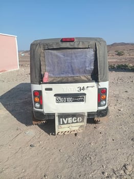 2 Bajaj à vendre – 2023 et 2019 – Très bon état