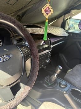 Nissan Terra 2025 automatique & Ford Everest 2022 manuelle à vendre