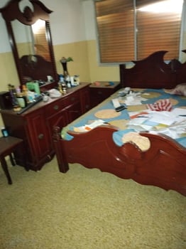 Chambre à coucher avec prix négociable