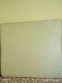 Matelas médical robuste, peu utilisé