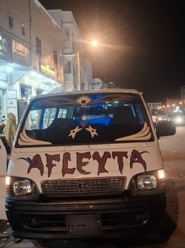 Toyota minibus diesel, transmission manuelle, prix négociable