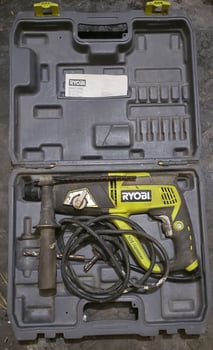 Perceuse RYOBI Hammer, très robuste et en excellent état