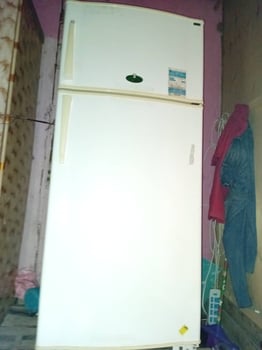 Réfrigérateur KIRIAZI presque neuf, prix négociable