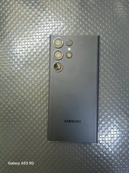 Samsung S23 Ultra en excellent état, utilisé 8 mois