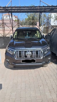 TOYOTA PRADO 2016 AUTOMATIQUE- HYUNDAI CRETA 2019- TOYOTA HILUX 2013
