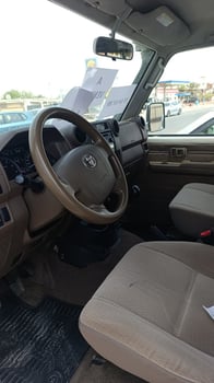 Véhicule Hardtop V8 en excellent état - 74 000 km