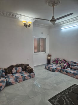 Appartement F4 avec cuisine équipée et citerne d\'eau à Saline Ouest