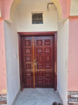 Appartement F4 avec cuisine équipée et citerne d\'eau à Saline Ouest