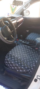 TOYOTA HILUX 2018 AUTOMATIQUE, & LANDCRUISER PRADO 2021 & TOYOTA HARDTOP 2014 excellent état