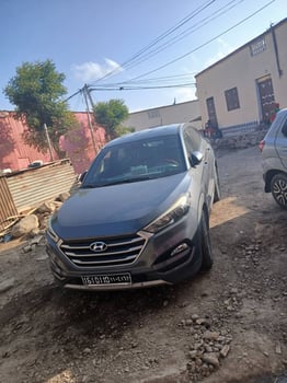 Hyundai Tucson à louer, boîte automatique, diesel, confort moderne