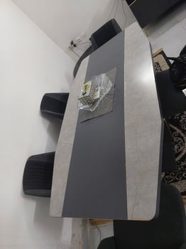 Salon, salle à manger & chambre à coucher neufs à vendre