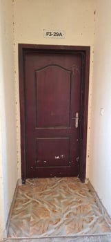 Appartement F4 non meublé avec balcon à Cité Daria