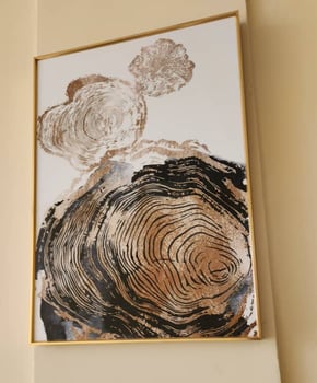 Salon Turc avec table basse et cadres décoratifs de qualité