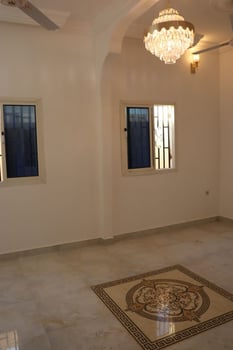 Villa neuve de standing à la Cité Nassib - Quartier prestigieux