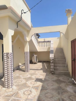 Maison F6 spacieuse avec terrasse à louer à Hodan4