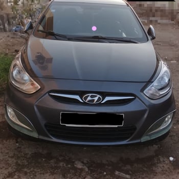 Hyundai Accent 4 portes, Automatique, Diesel, 82 000 KM