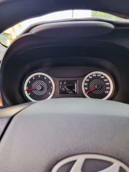 Hyundai Grand i10 2024, Automatique, essence, excellent état