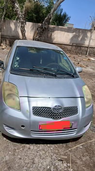 Toyota Vitz 2010 Essence, Faible Kilométrage, Boîte Automatique