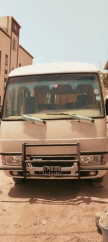 Bus commercial 35 places avec contrats de transport garantis