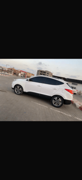 TOYOTA HILUX 2018 AUTOMATIQUE, & LANDCRUISER PRADO 2021 & HYUNDAI TUCSON 2015 excellent état