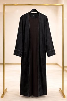 Abaya Dubai chic et élégante édition limitée