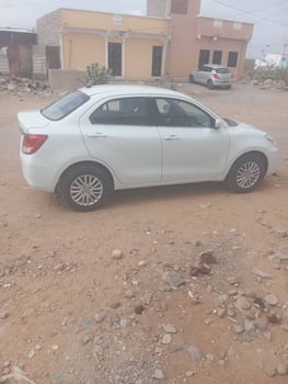 Suzuki Dzire 2024, essence, automatique, confortable et économique