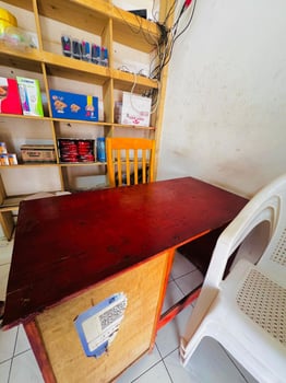 Cafétéria bien située à PK12 - vente de café et boissons - matériel inclus