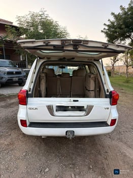 Toyota Land Cruiser V8 2015, diesel, 250 000 km, 4x4, excellent état