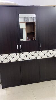 Chambre d\'une personne en excellent état à vendre.