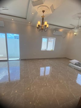 Villas et hangar à louer à Haramous, PK15 et zone sud