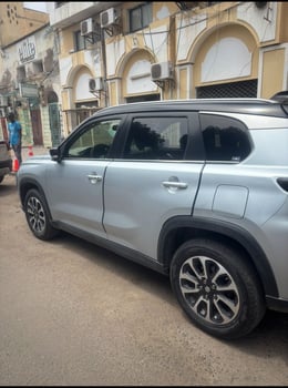 Suzuki Grand Vitara 2023, comme neuf, boîte automatique