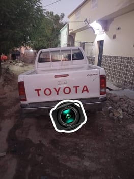 Toyota Hilux 4x4 robuste et fiable