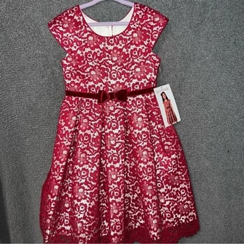 Robe enfant Jona Michelle en dentelle rouge pour les fêtes, taille 6 ans