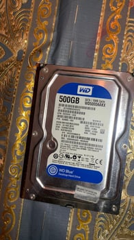 Disque dur interne 500GB - Marque WD Blue - SATA - 7200 RPM - Bon état