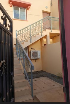 Maison à louer à Cité Sougal, 4 pièces, 2 wc