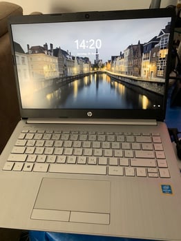 PC Portable HP neuf - idéal pour études ou travail bureautique