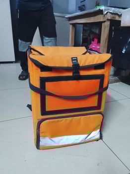 Sac de livraison de grande qualité, 2 compartiments, à saisir !