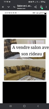 Salon et rideau bien entretenu à vendre