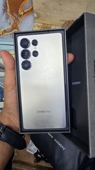 Samsung Galaxy 25 Ultra, comme neuf
