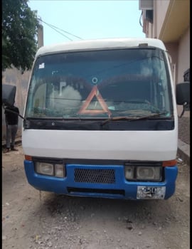 Bus 25 places en excellent état à prix négociable