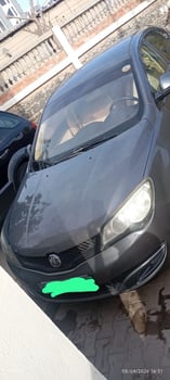 4 Voitures en excellent état à vendre - Mitsubishi L200 2022, HYUNDAI CRETA 2023, Marqué MG 2016, Kia SPORTAGE 2012